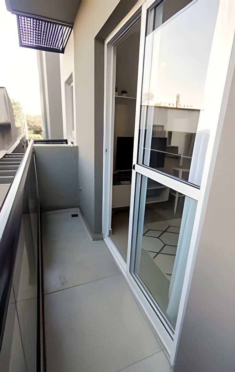 Apto com Wi-fi e garagem -