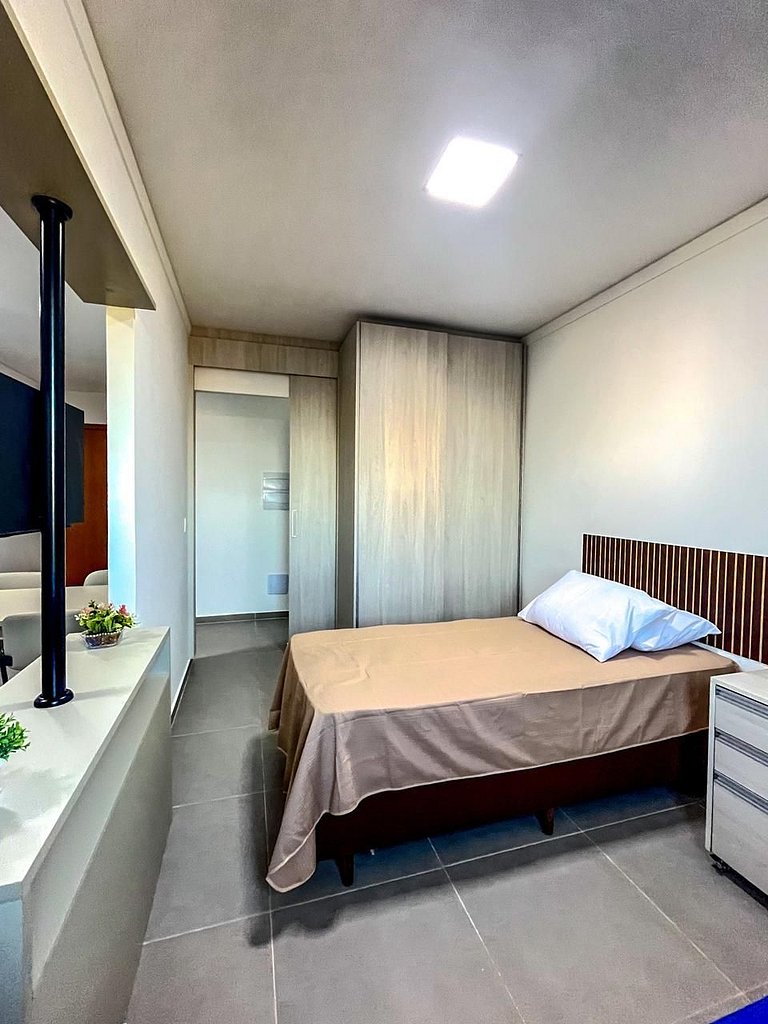 Apto com Cama Hospitalar - Próx. aos Hospitais