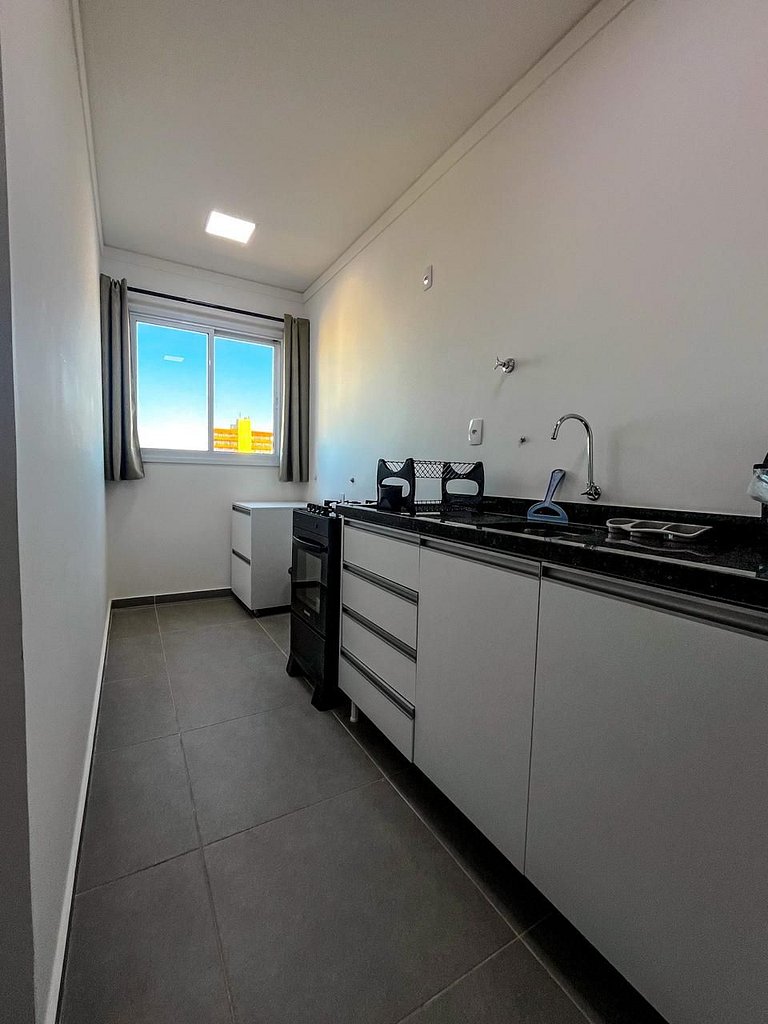Apto com Cama Hospitalar - Próx. aos Hospitais