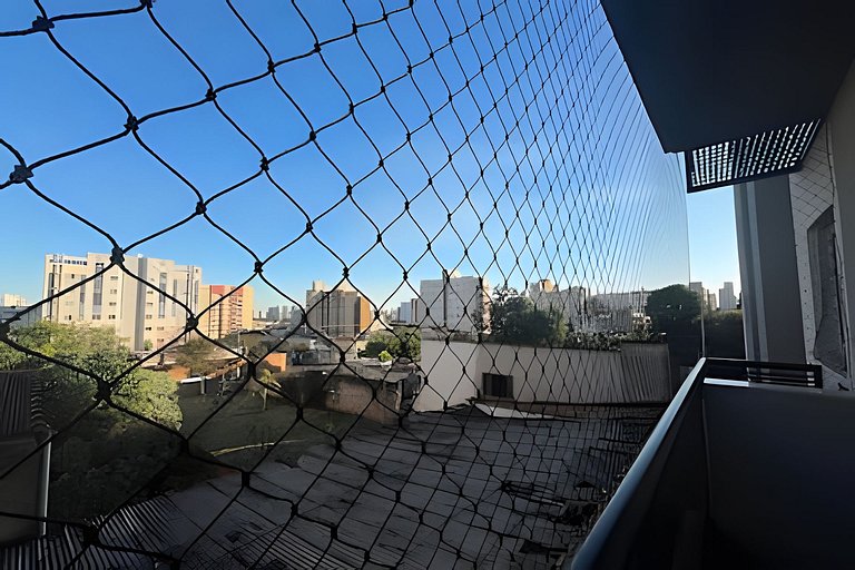 Apartamento completo e seguro - região central