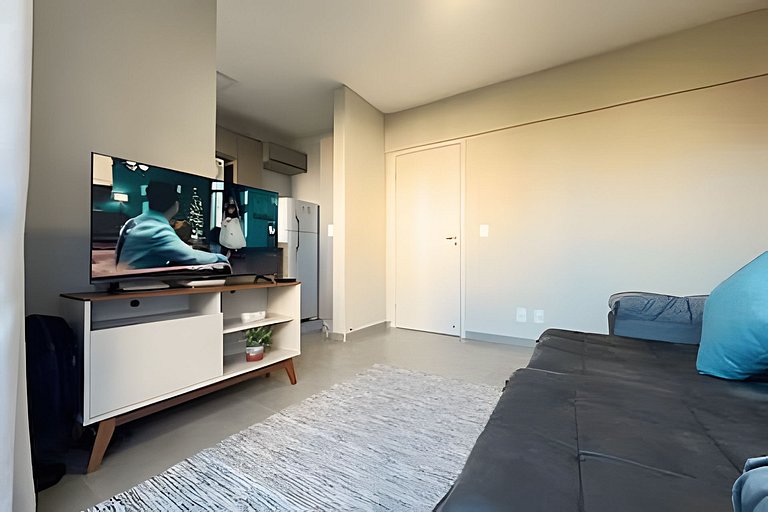 Apartamento Completo • 2 Quartos | Região Central