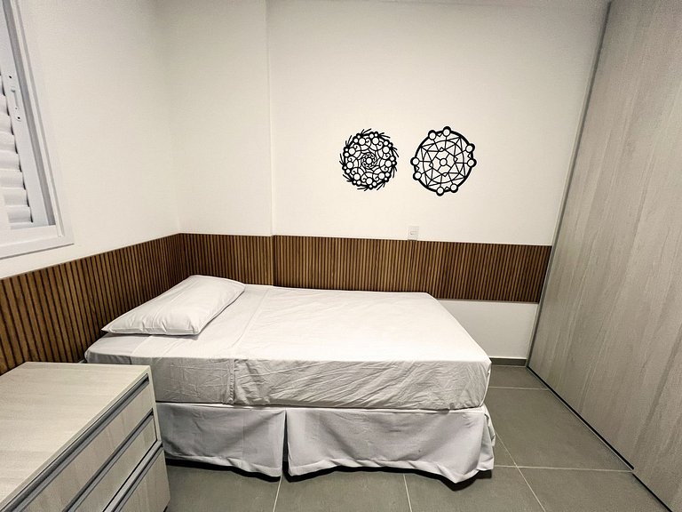 Apto central com cama hospitalar