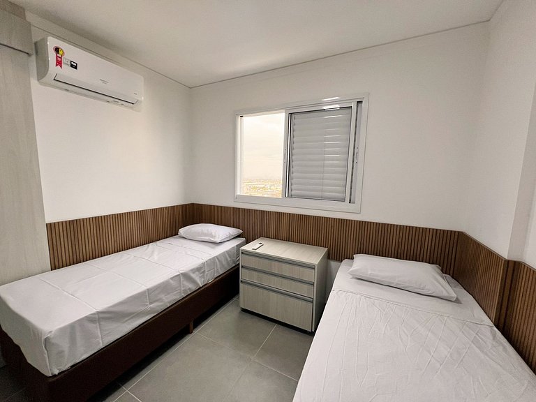 Apto central com cama hospitalar