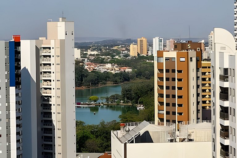 Luxo e conforto com vista espetacular / 2 quartos