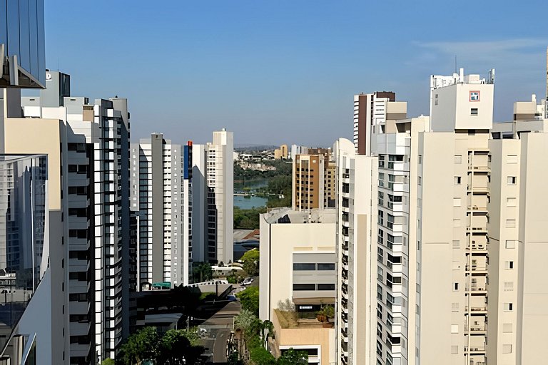Luxo e conforto com vista espetacular / 2 quartos
