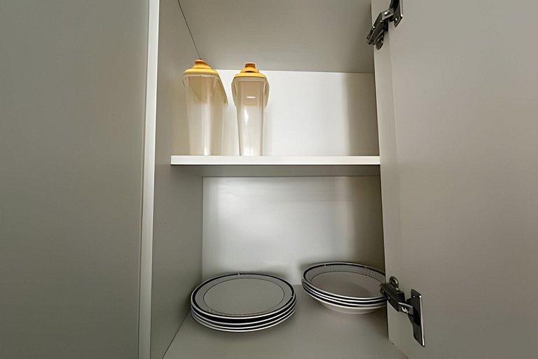 Apto novo e completo com tela de proteção