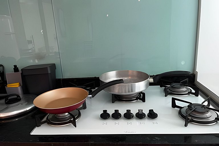 Apto novo e completo com tela de proteção