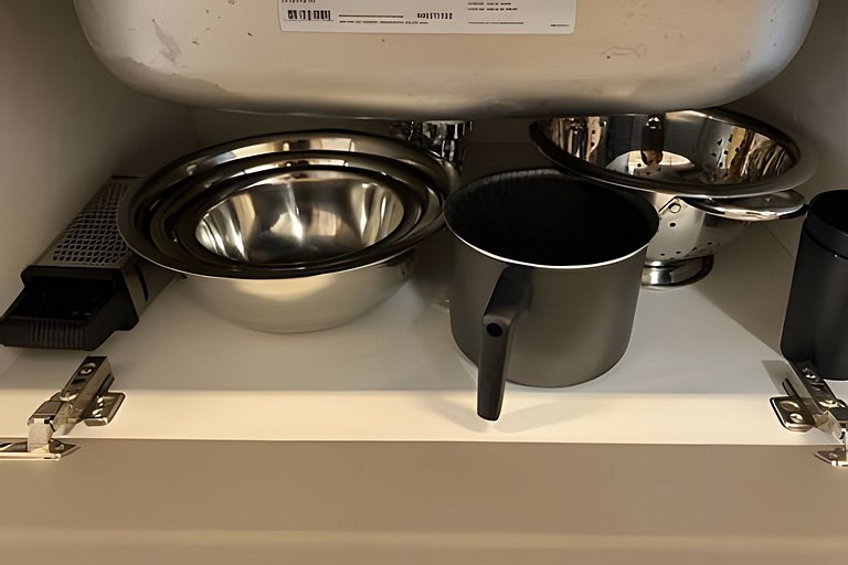 Confortável e moderno apto com sacada * andar alto