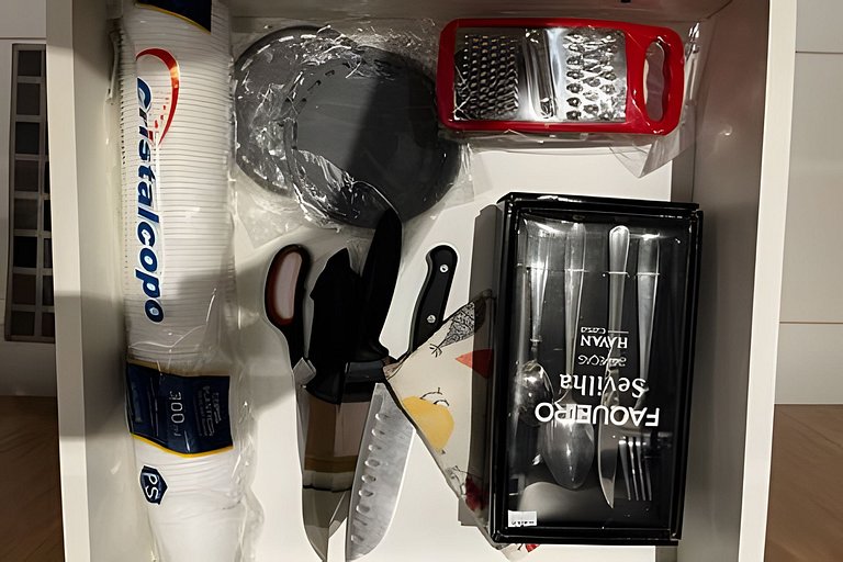 Dois quartos com garagem - Gleba Palhano
