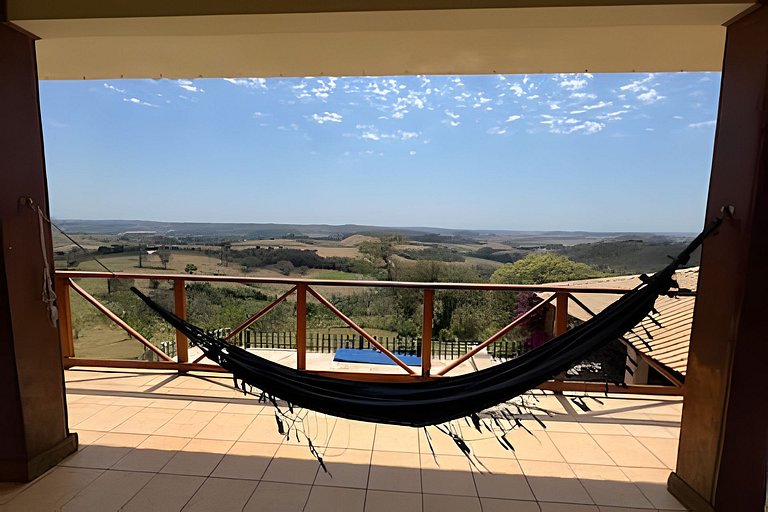 Chácara • Quartos Climatizados | Vista Panorâmica