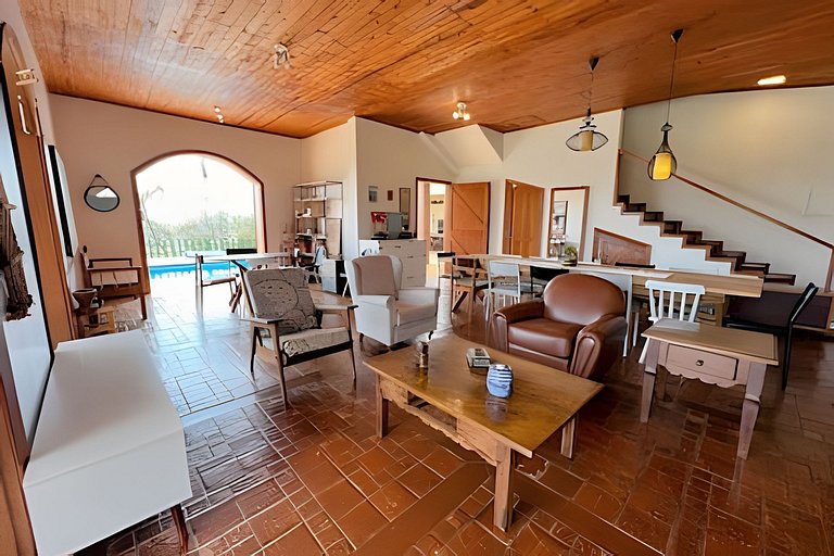 Chácara • Quartos Climatizados | Vista Panorâmica