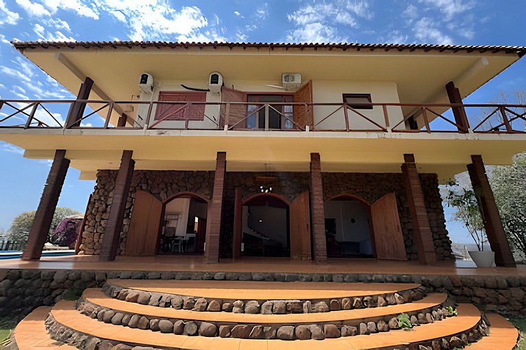 Chácara • Quartos Climatizados | Vista Panorâmica
