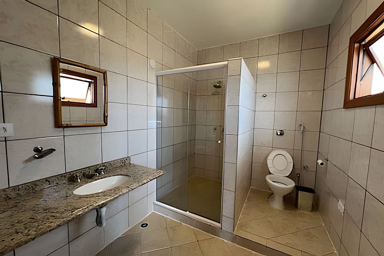 Chácara • Quartos Climatizados | Vista Panorâmica