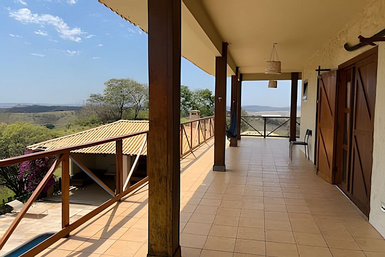 Chácara • Quartos Climatizados | Vista Panorâmica