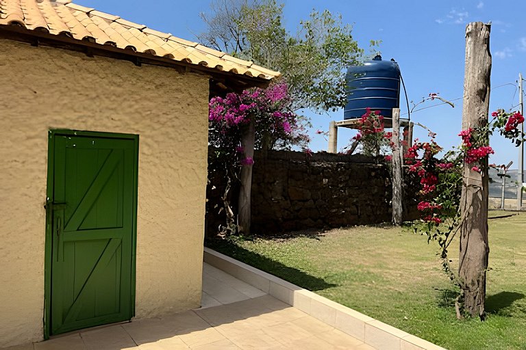 Chácara • Quartos Climatizados | Vista Panorâmica