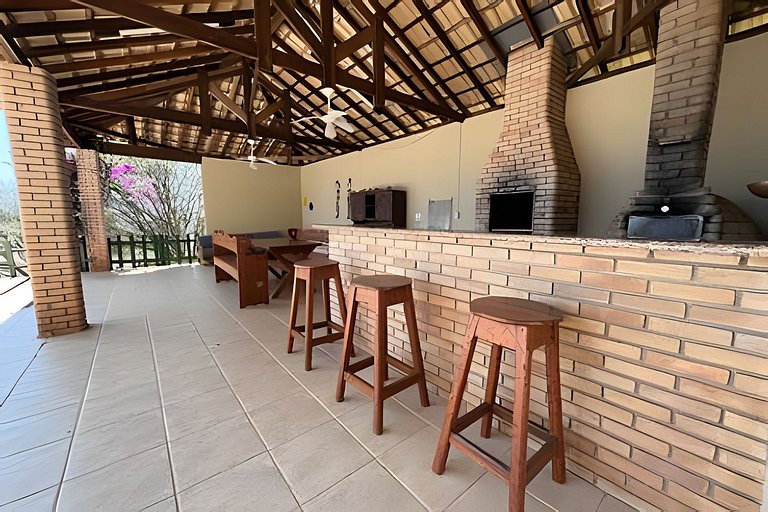 Chácara • Quartos Climatizados | Vista Panorâmica