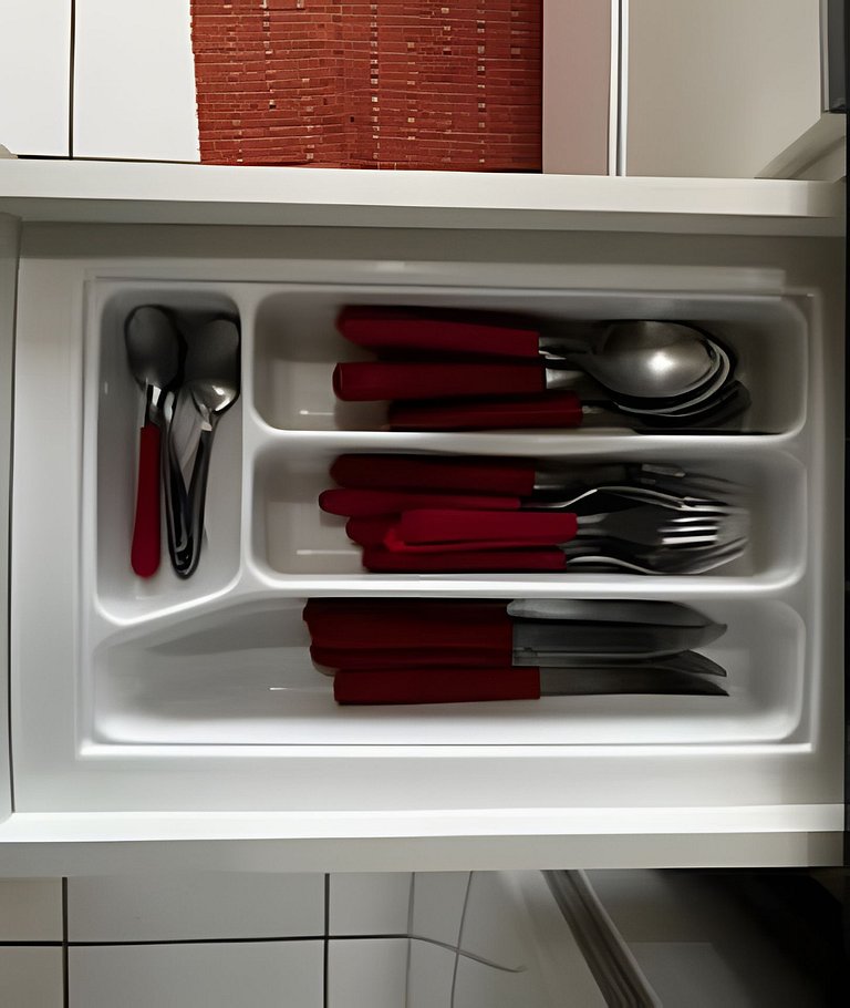 Apto 2 quartos - ao lado da UEL