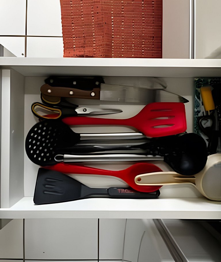 Apto 2 quartos - ao lado da UEL