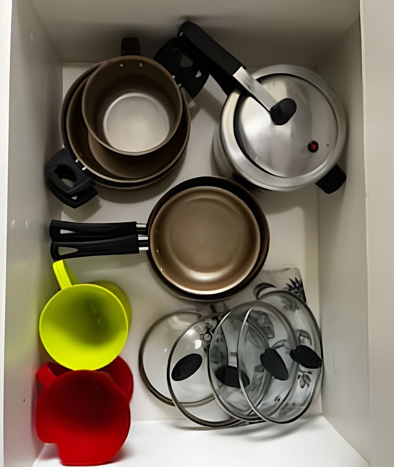 Apto 2 quartos - ao lado da UEL