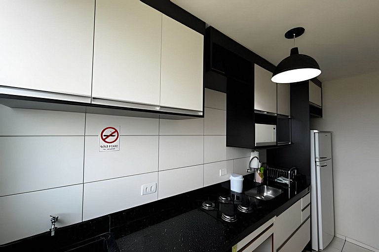 Apto 2 quartos - ao lado da UEL