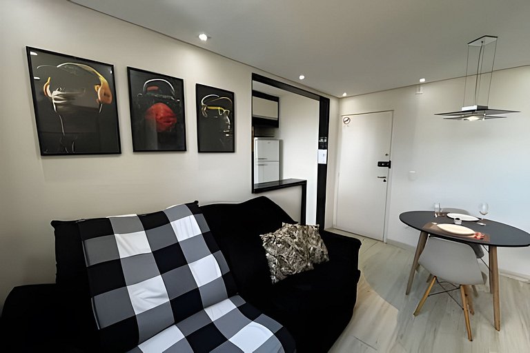 Apto 2 quartos - ao lado da UEL