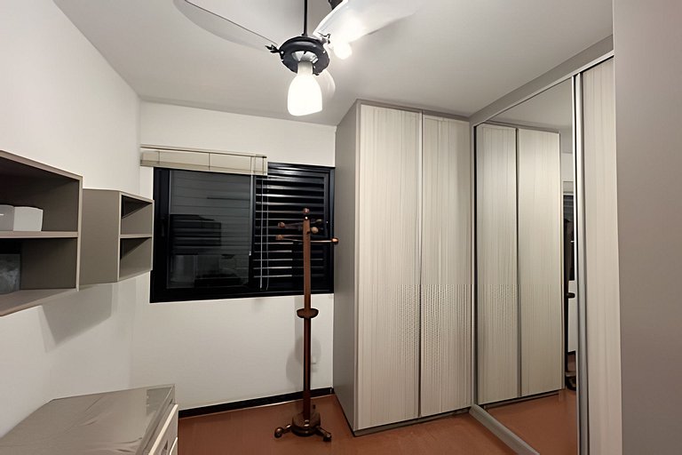 Apto espaçoso para até 8 hóspedes no Centro