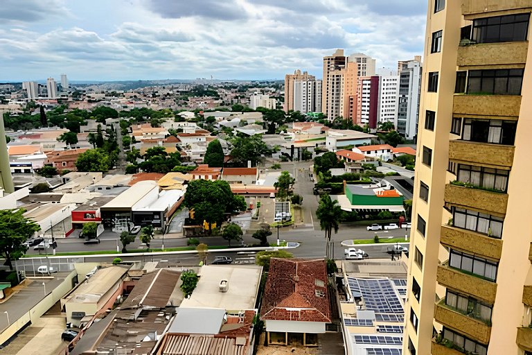 Apto espaçoso para até 8 hóspedes no Centro