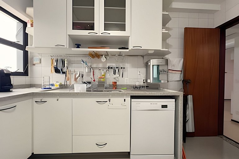 Apto espaçoso para até 8 hóspedes no Centro