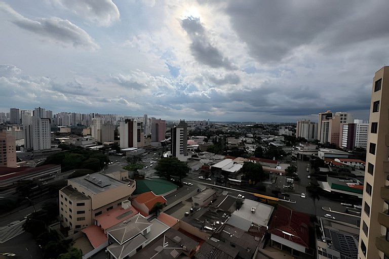 Apto espaçoso para até 8 hóspedes no Centro
