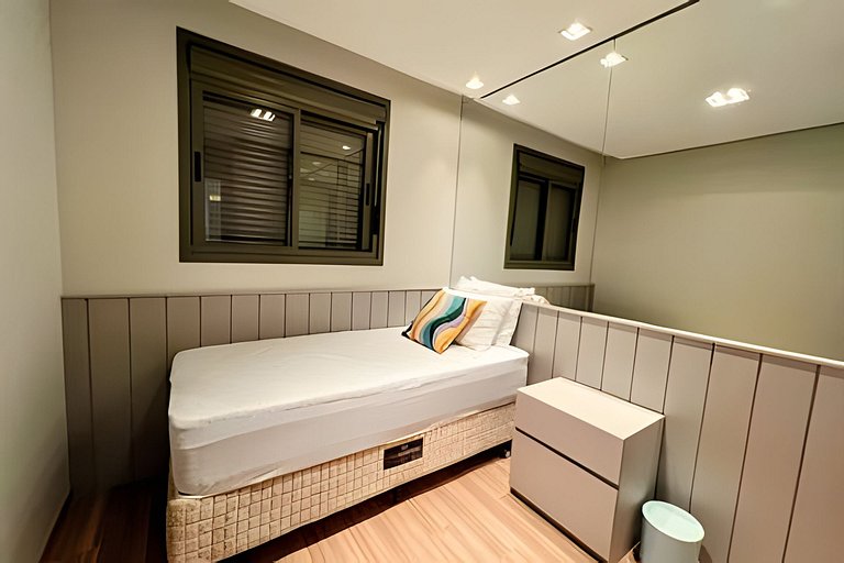 Apto 2 quartos em frente ao Shop Catuai