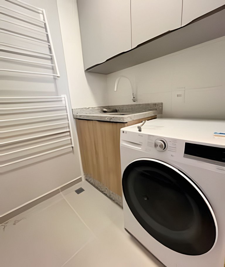 Apto 2 quartos em frente ao Shop Catuai