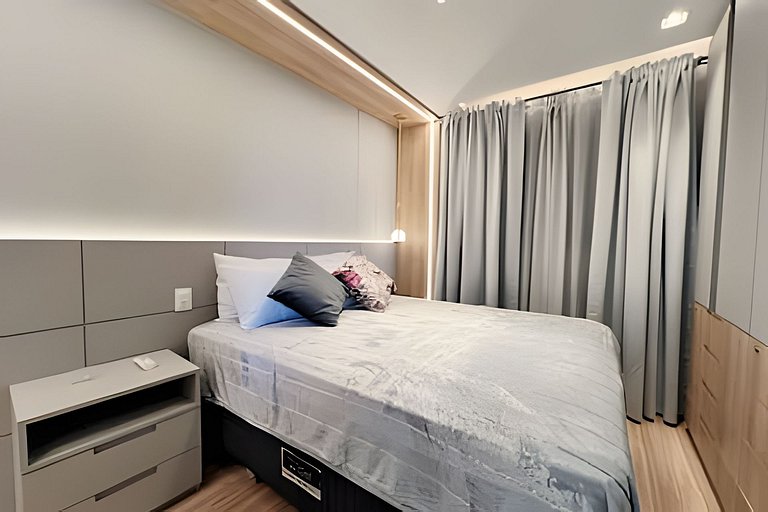 Apto 2 quartos em frente ao Shop Catuai