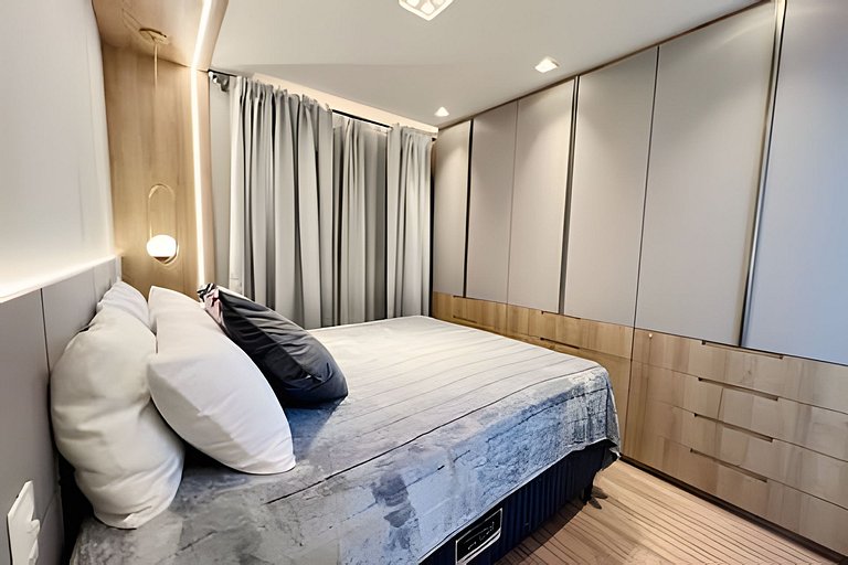 Apto 2 quartos em frente ao Shop Catuai