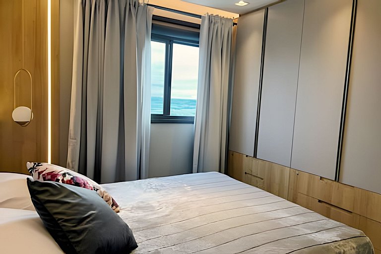 Apto 2 quartos em frente ao Shop Catuai