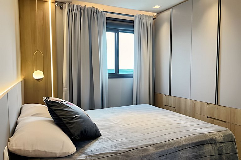 Apto 2 quartos em frente ao Shop Catuai