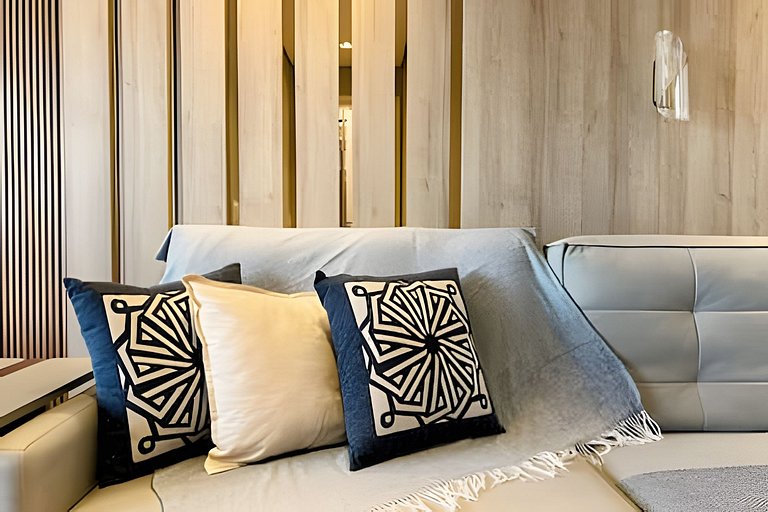 Apto 2 quartos em frente ao Shop Catuai