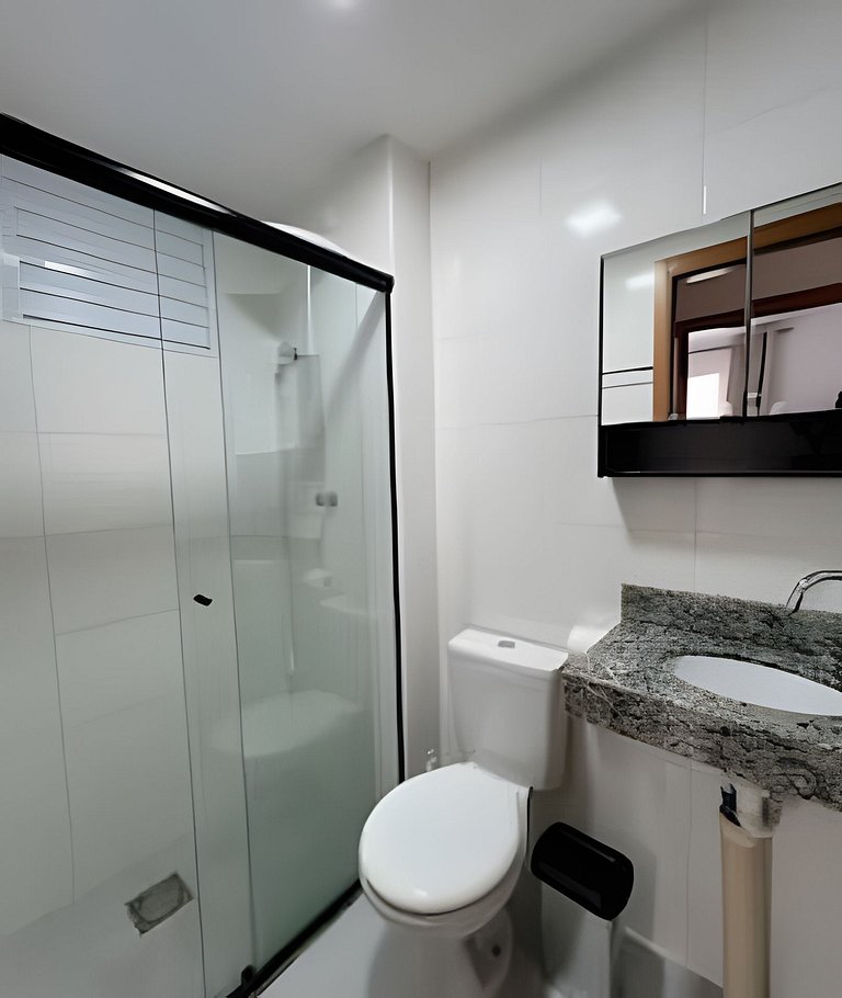 Apto com sacada e churrasqueira