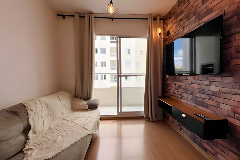 Apto com sacada e churrasqueira