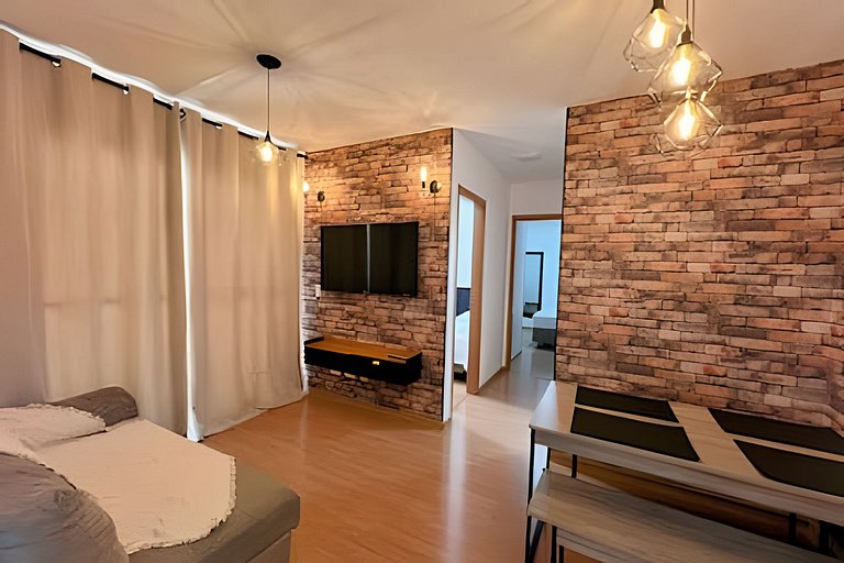 Apto com sacada e churrasqueira