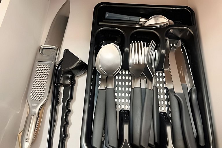 Apto com sacada e churrasqueira