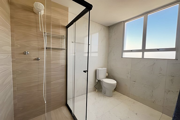 Confortavel apê próximo Uel * piscina / academia