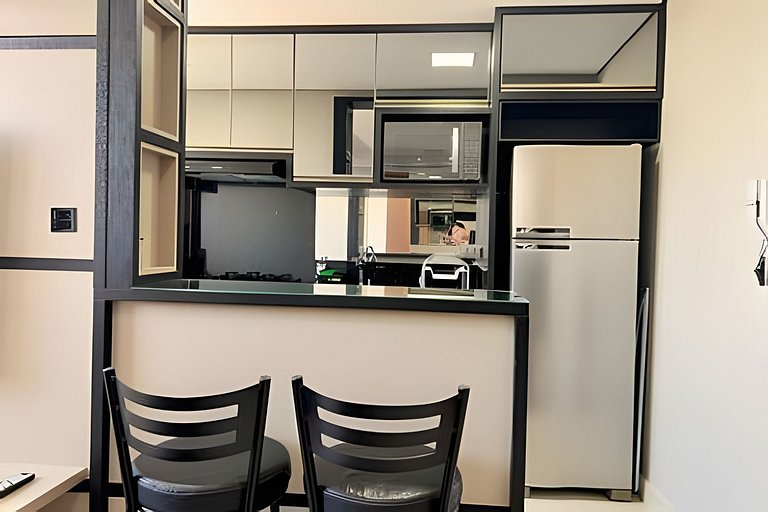 Confortavel apê próximo Uel * piscina / academia