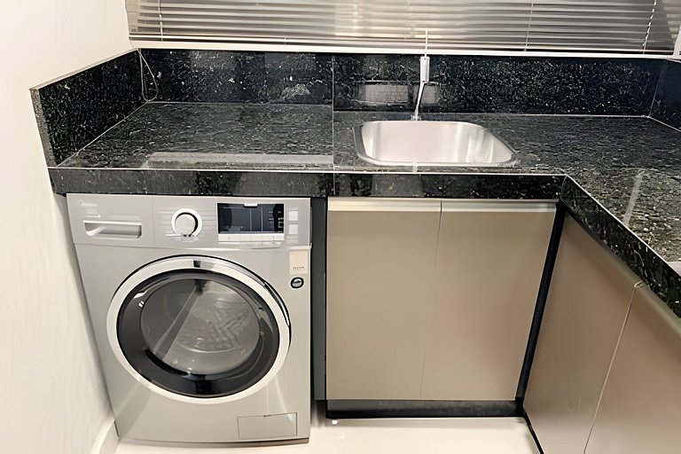 Confortavel apê próximo Uel * piscina / academia