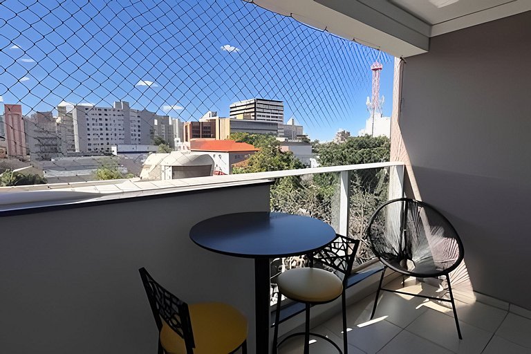 Confortável apê de 3 quartos - próx avenida JK