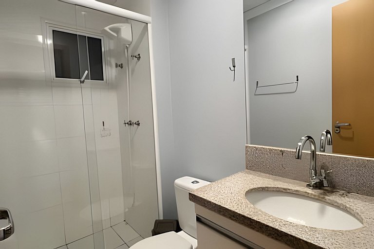 Confortável apê de 3 quartos - próx avenida JK