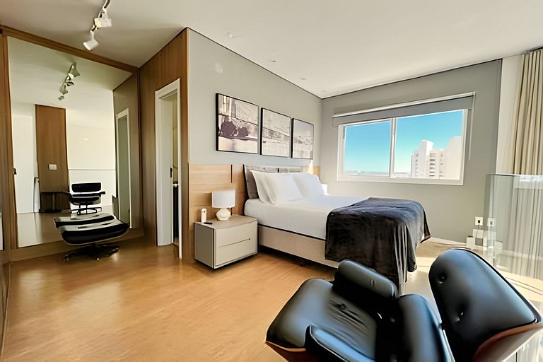 Experiência Premium: Duplex com Vista para o Lago