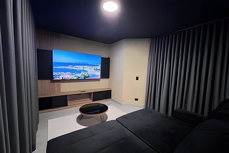 Triplex com Vista Panorâmica e Piscina Privativa
