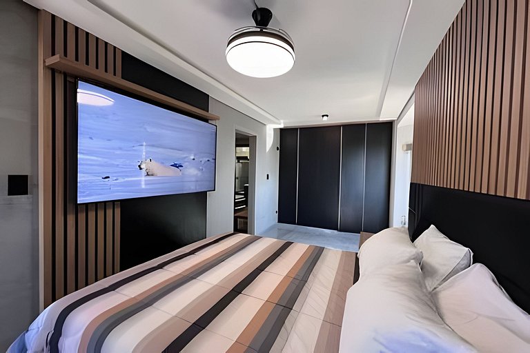 Triplex com Vista Panorâmica e Piscina Privativa