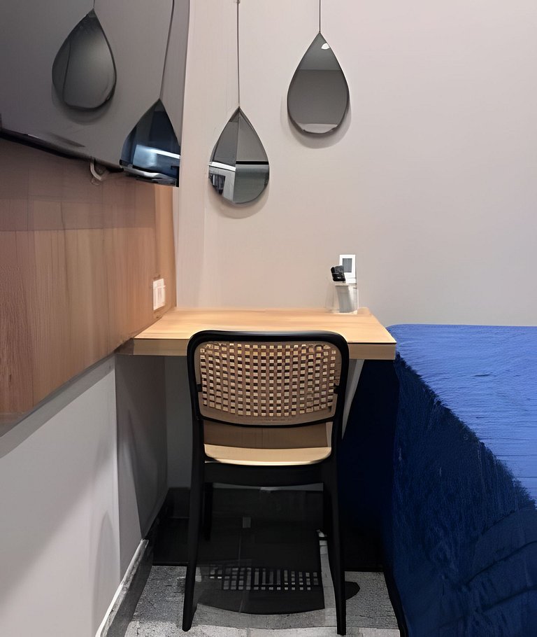 Studio Contemporâneo com Charme Londrino