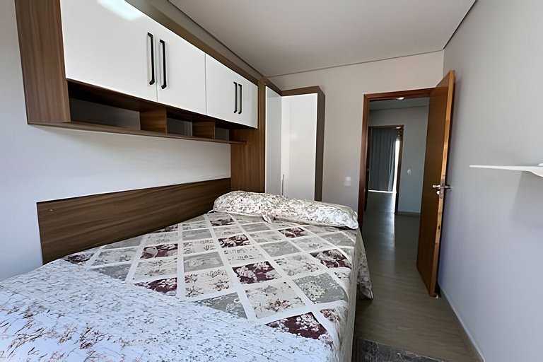 Casa • Suíte Climatizada | Churrasqueira e Quintal